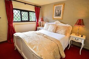 The Roundabout Hotel