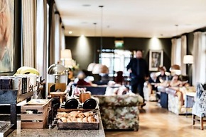 Hare And Hounds Hotel