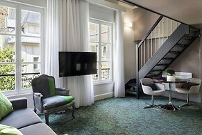 Renaissance Paris Nobel Tour Eiffel Hotel