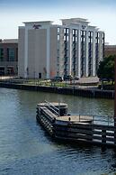 Hampton Inn Green Bay Downtown