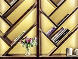 Mercure Paris Arc de Triomphe Etoile
