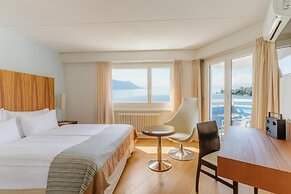 Mona Montreux