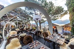 Mona Montreux