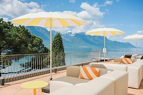Mona Montreux