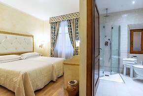 Hotel Alba Palace