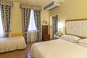 Hotel Alba Palace