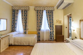 Hotel Alba Palace