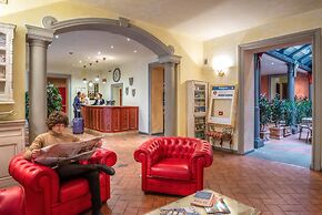 Hotel Alba Palace