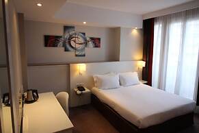 Holiday Inn Paris - Auteuil by IHG