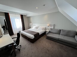 Holiday Inn Paris - Auteuil by IHG