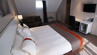 Holiday Inn Paris - Auteuil by IHG