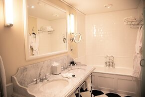 Ellenborough Park