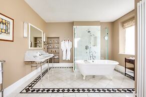 Ellenborough Park