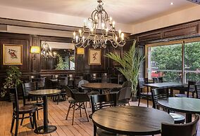 Hotel London