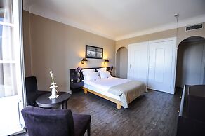 Le Grand Hotel By Stay Collection