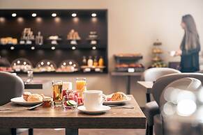 Le Grand Hotel By Stay Collection