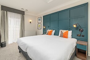 Mercure White Hart Hotel Salisbury and Apartments