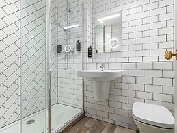 Mercure White Hart Hotel Salisbury and Apartments