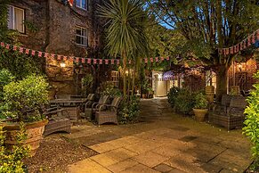 Mercure White Hart Hotel Salisbury and Apartments