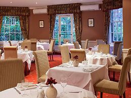 Mercure White Hart Hotel Salisbury and Apartments