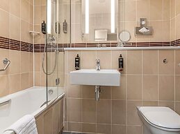 Mercure White Hart Hotel Salisbury and Apartments