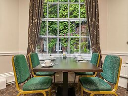 Mercure White Hart Hotel Salisbury and Apartments