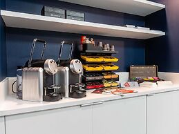ibis Lyon Est Bron