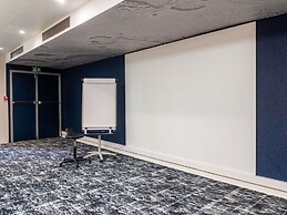 ibis Lyon Est Bron