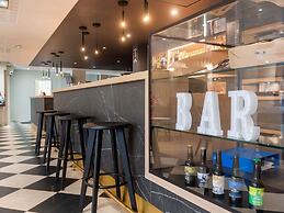 ibis Lyon Est Bron