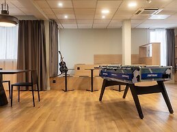 ibis Lyon Est Bron
