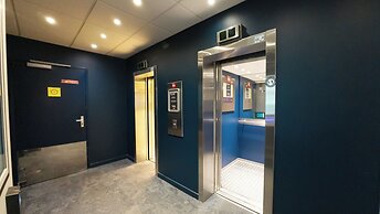 ibis Lyon Est Bron