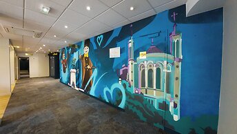 ibis Lyon Est Bron