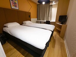 ibis Lyon Est Bron