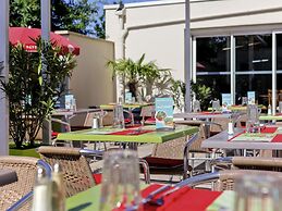 ibis Lyon Est Bron