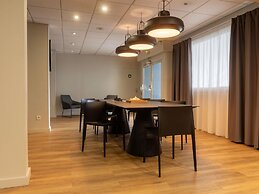 ibis Lyon Est Bron
