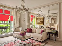 Hôtel Plaza Athénée - Dorchester Collection