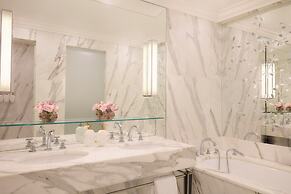 Hôtel Plaza Athénée - Dorchester Collection