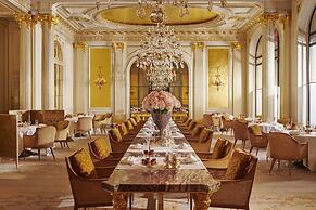 Hôtel Plaza Athénée - Dorchester Collection