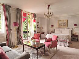 Hôtel Plaza Athénée - Dorchester Collection