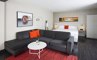 Hotel Sepia
