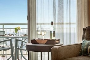 Hilton Ocean City Oceanfront Suites