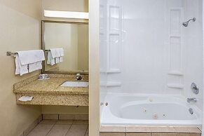 Comfort Inn & Suites Downtown Edmonton
