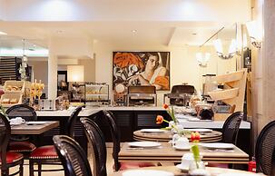 Best Western Plus Embassy Hotel