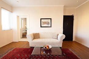 Best Western Plus Embassy Hotel