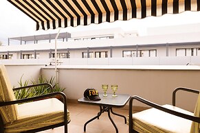 Best Western Plus Embassy Hotel