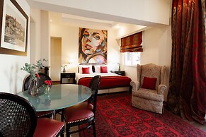 Best Western Plus Embassy Hotel