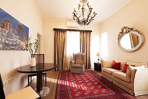 Best Western Plus Embassy Hotel