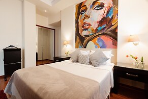 Best Western Plus Embassy Hotel