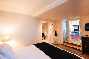 Best Western Plus Embassy Hotel