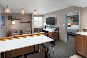 Delta Hotels by Marriott Seattle Everett